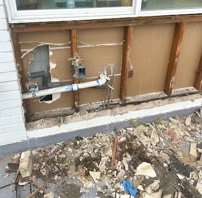 Burst pipe water damage in a Bedford, TX home